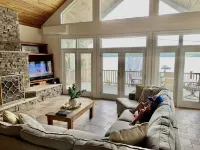 Stunning Keuka Lake House! Kayak, SUP, fish, swim, campfires