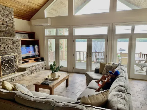 Stunning Keuka Lake House! Kayak, SUP, fish, swim, campfires