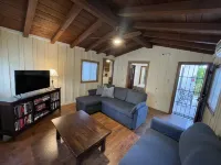 Villa M - 1bedroom villa with kitchen, steps from downtown Palm Springs! 🍒