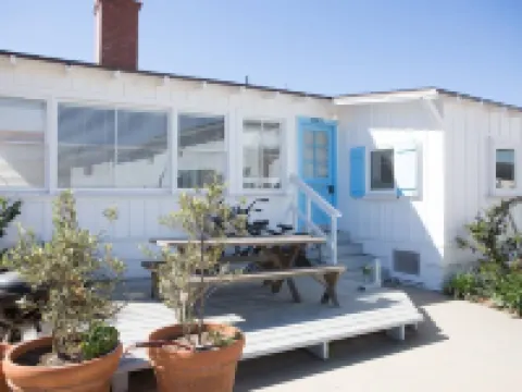 Carpinteria Beach Front Bungalow Hotels in Carpinteria