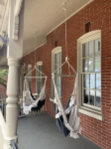 Private townhouse near downtown and state park