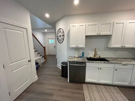 Brand New 3 Bedroom next to Thourghbred horse farm with views of Saratoga Lake.