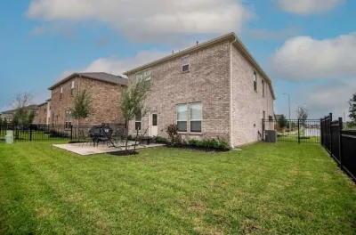 Cozy 4B Lakefront Home Katy TX Hotels near MAGIC Worm Ranch