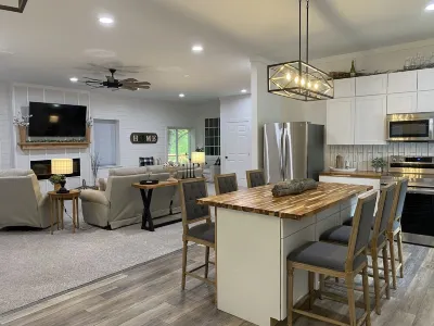 Cozy Farmhouse in Mount Vernon Hotel a 