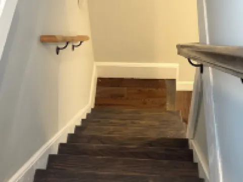 totally remodeled   house with fitness room, close to Boston and Worcester Hotels in Framingham