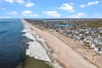 VERY BEAUTIFUL, CUSTOM DESIGNED-CREATED-BUILT LUXURY HOME!!!! PRIVATE BEACH!!!!