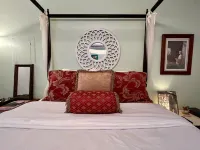 The Starlight Retreat - 2bd/1ba w/Huge Yard