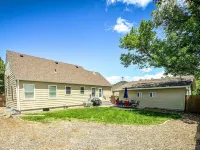 Spacious Ogallala Home! 12 Mins to Lake McConaughy, Game Room, Dog Friendly! Hotels near McConaughy Discovery Center
