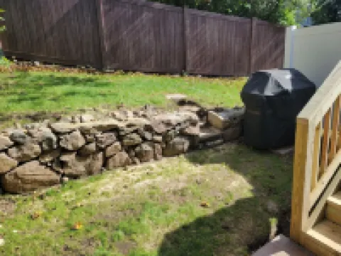 Serene Upstairs Apt. Walk to Town, Train, & Beach Ferry! Off-Street Parking. Hotels in Greenwich