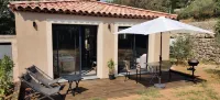 In the Calm of Green Provence<Br>