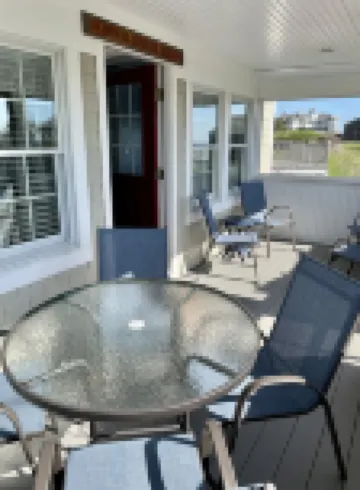 ROSE STAR COTTAGE at NUBBLE LIGHT