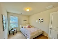 Amazing and Modern 4bedroom in SE Austin