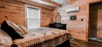 Watts Bar River Retreat Cozy Cabin Minutes from Watts Bar Lake in Ten Mile, TN!