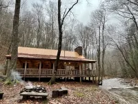 Private creek cabin with hot tub nestled in the foothills of Cheat mountain
