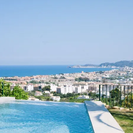 Holiday house with spectacular sea views over the Bay of Javea