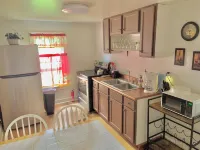 3-bedroom apartment near hospital and Erie Canal