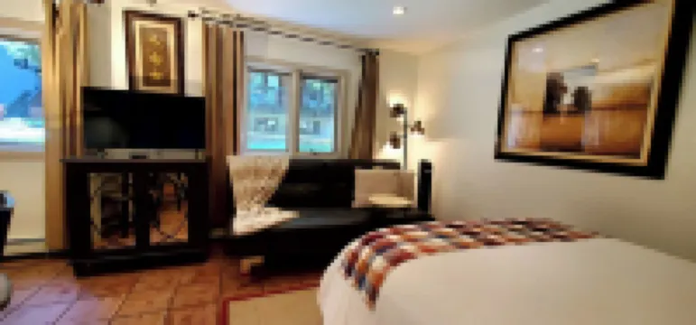 Feb 23- 26 Now 375/Night ...Located in Vail Village with Free Parking