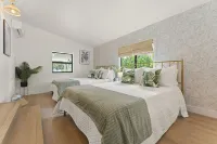 Tropical Oasis with Private Pool near Downtown West Palm Beach!!