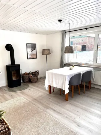 Herzlich Willkommen in Unserem Kleinen Haus in Nordseenähe