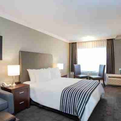 Sandman Hotel Vancouver Airport Rooms