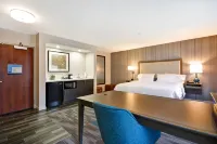 Hampton Inn and Suites Los Angeles Burbank Airport Hotels in Sun Valley