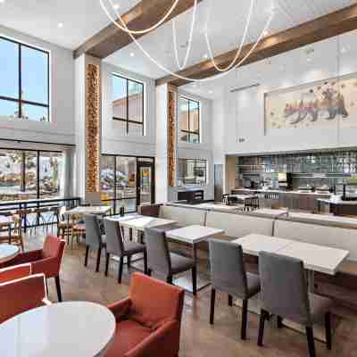 大熊湖的歡朋飯店 Dining/Meeting Rooms