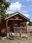 'Wolf Den'-A Perfect Romantic Honeymoon cabin and a Sportsman's Paradise Cabin