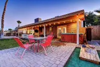 Scottsdalestays 8Br Private Million+ Home in Best Location-Pool-Hot Tub-Theater.