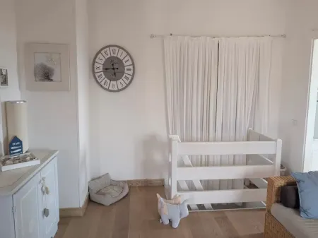 Charming apartment near Spiaggia Bianca Отели рядом с достопримечательностью «Quarta Spiaggia»