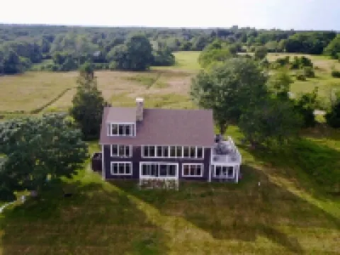 Hope House on Rhode Island's South Shore Sits on 6 Private Acres Hotels in Little Compton