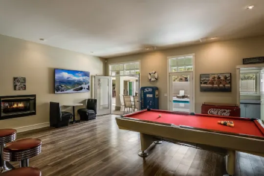 Unique Sandpoint Property with Hot Tub Near Schweitzer Mountain!