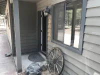 Dog-Friendly Loft on Ranch - 1Hr to Grand Canyon
