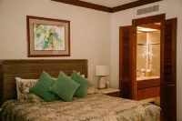 2 Bedroom Condo @ Mauna Lani, Ocean Views, walk to Hotel & beach. Open Sept-Oct