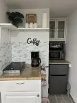 Cozy Suite *Excellent location* FREE Wi-fi/Netflix