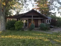 The Cottage @ Chestnut Hill Guest House & Farm
