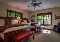 Private 4 Bedroom-8 Bed Cottage Near Ski Resorts! Stay at True North Golf Club