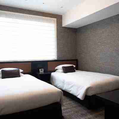 ハートンホテル北梅田 Rooms