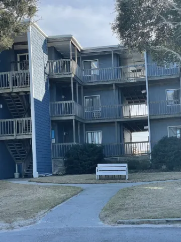 Waterfront Island View. Close to Everything & Camp Lejuene. Low Rates & Discount