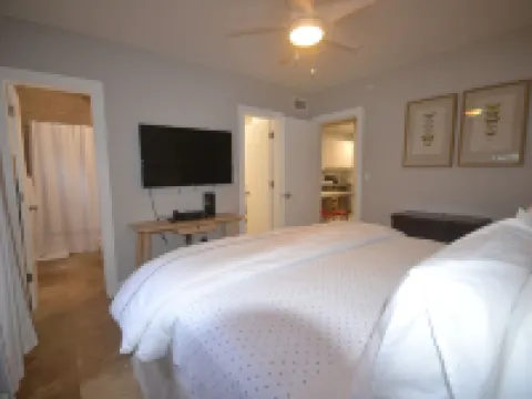 SEASONAL RENTAL IN KEY BISCAYNE Hoteles en Key Biscayne