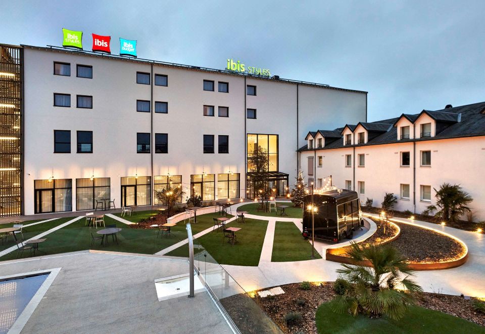 hotel overview picture