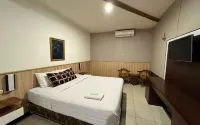 Wisma Madagaskar Palangka Raya Hotels in Palangka
