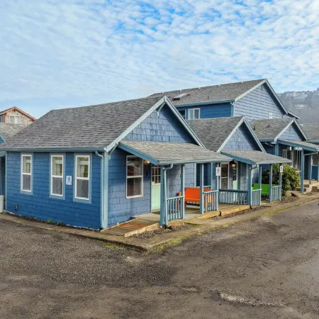 Blue Octopus #4 Personal Beach Cabin