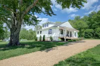 Fairwood Cottage-Exceptional 1BR Cottage Minutes From Charlottesville & Wineries 폰테인 리서치 파크 주변 호텔