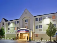 Candlewood Suites Junction City/FT. Riley  호텔