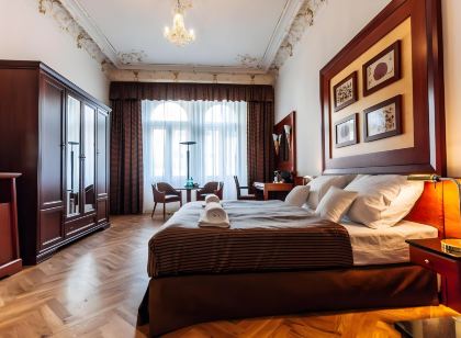 Hotel Golden Lamb