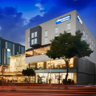 City Express by Marriott Ciudad de México la Raza Hotels near Ferrocarrilero Theatre