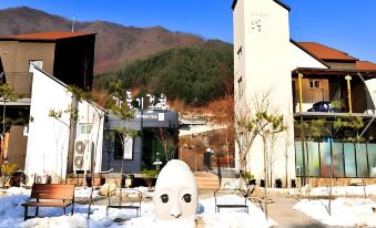 Gadulgi Garden Pension