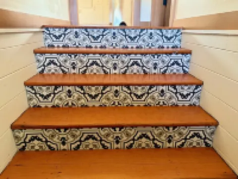 Historic Camano Island Farmhouse - Fully Restored