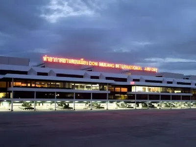 Phranakorn Grand View Hotel Hotels near Phranakhon Rajabhat University