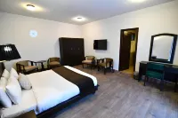 Terrace Hills Resort Murree 무리 힐스 호텔